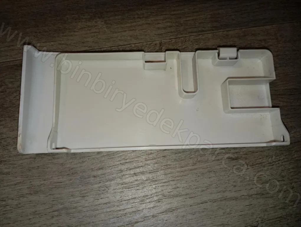 Çamaşır Makinesi Pompa Kapağı Düz 2810920100