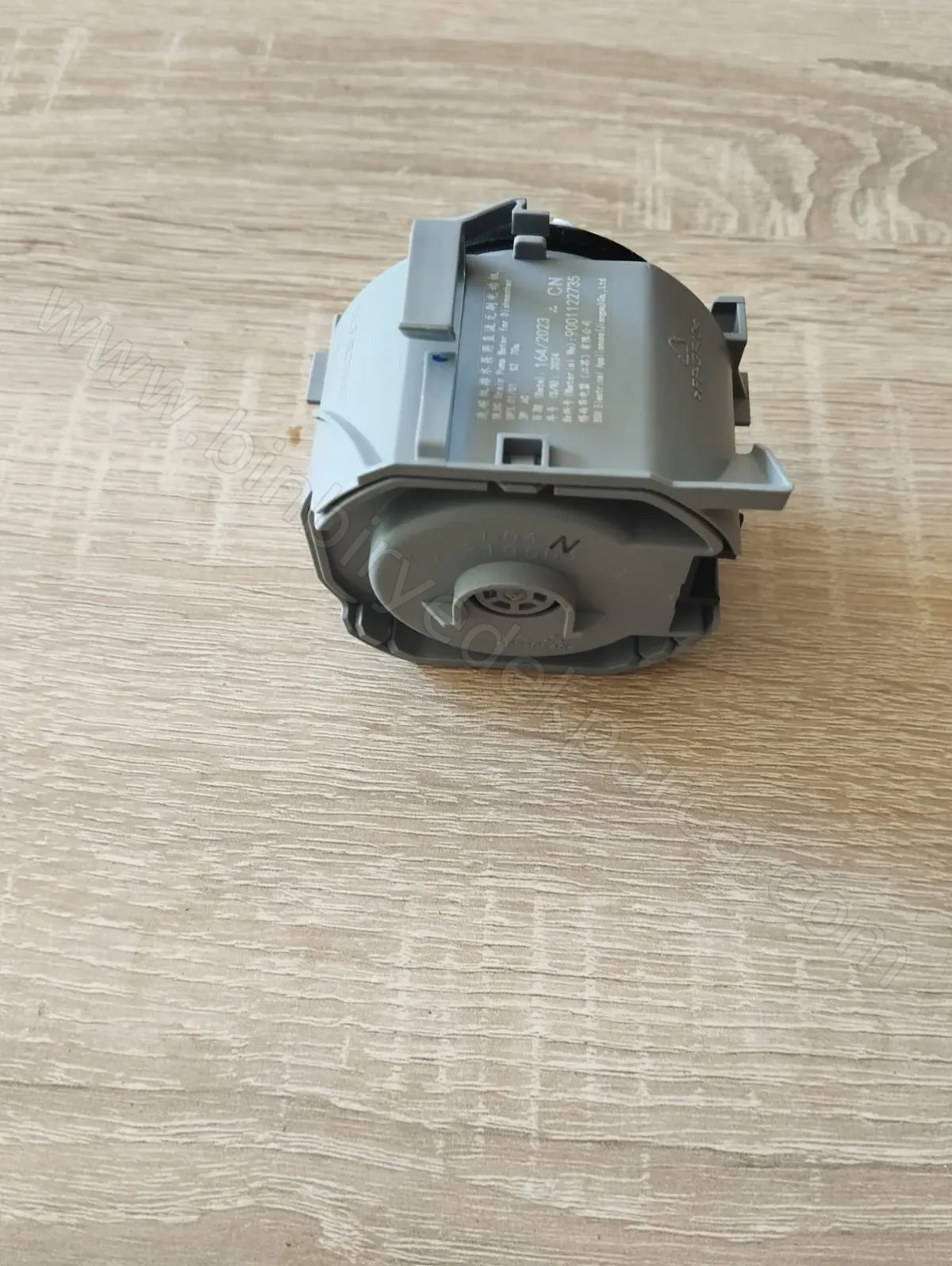 Bulaşık Makinesi Su Tahliye Pompa Motoru Gri 132 Volt 00631200