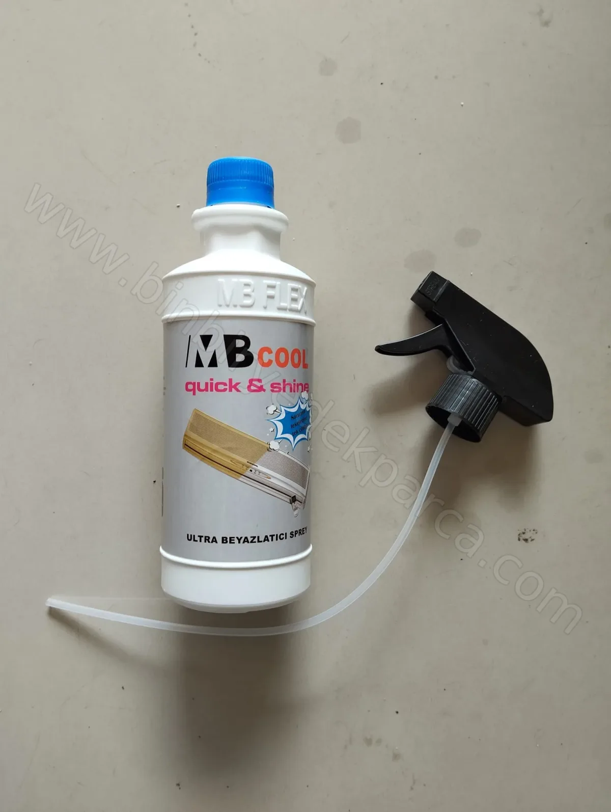 Tüm Sararmış Plastik Yüzeyleri Beyazlatma Sıvısı 500 Ml Spreyli